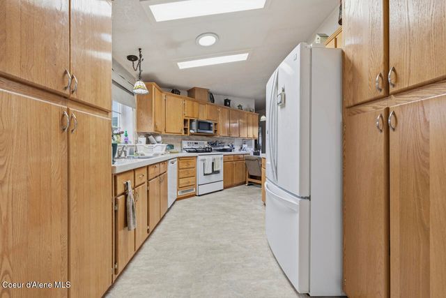 14884 N Batchelder St, Rathdrum, ID 83858