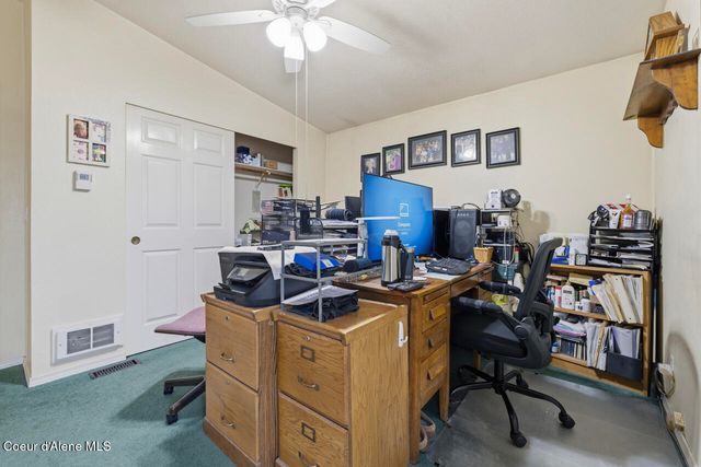 14884 N Batchelder St, Rathdrum, ID 83858