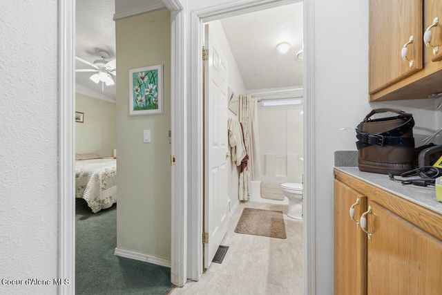 14884 N Batchelder St, Rathdrum, ID 83858