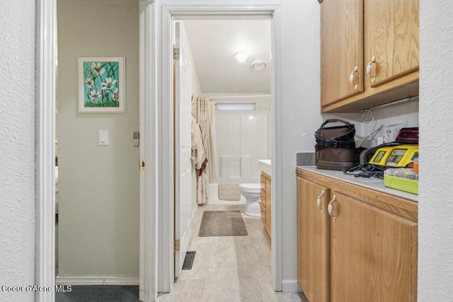 14884 N Batchelder St, Rathdrum, ID 83858