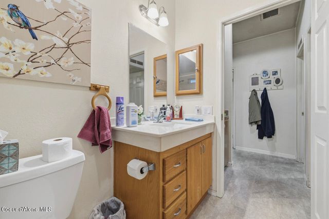 14884 N Batchelder St, Rathdrum, ID 83858