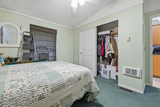 14884 N Batchelder St, Rathdrum, ID 83858