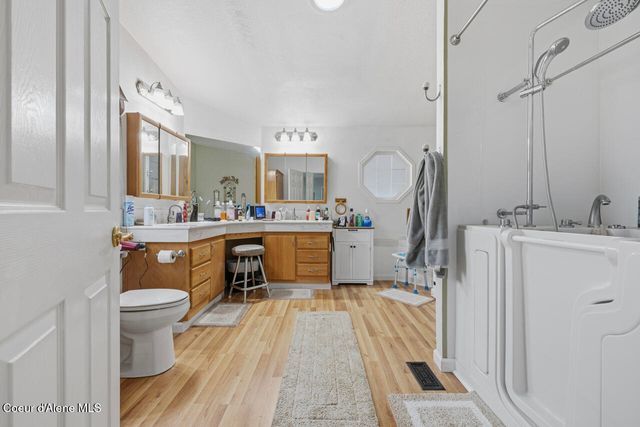 14884 N Batchelder St, Rathdrum, ID 83858