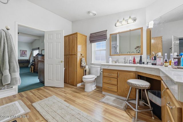 14884 N Batchelder St, Rathdrum, ID 83858