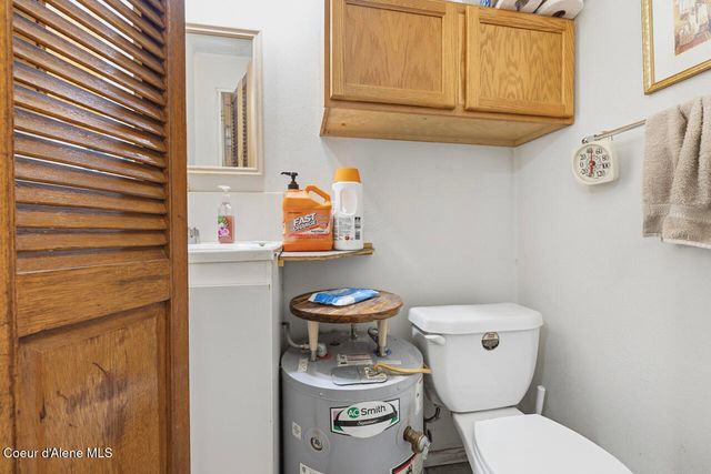 14884 N Batchelder St, Rathdrum, ID 83858