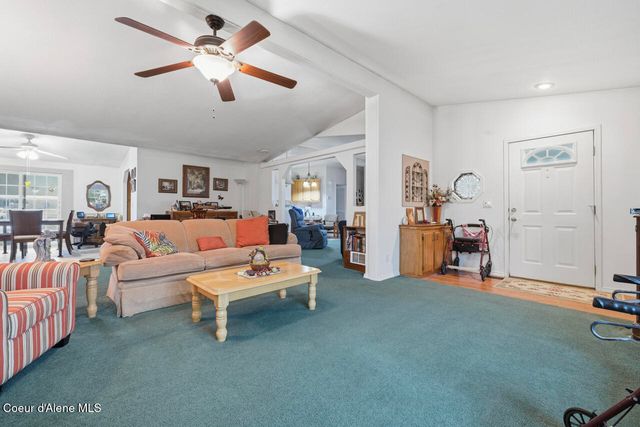 14884 N Batchelder St, Rathdrum, ID 83858