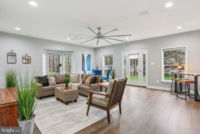 14912 LITTLE BENNETT DR, Clarksburg, MD 20871