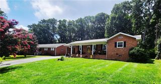 1620 Seven Oaks Place, High Point, NC 27265