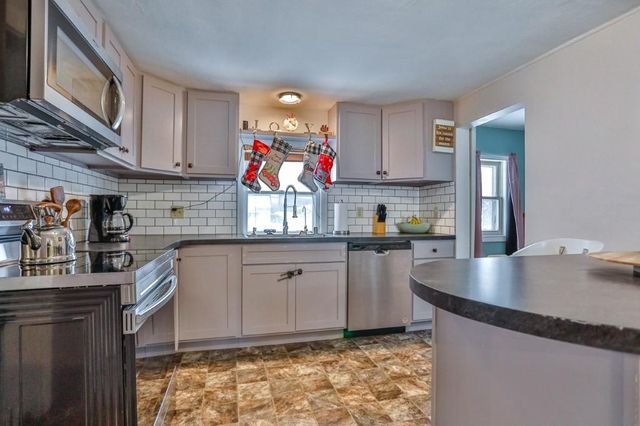 1119 N 9TH AVENUE, Wausau, WI 54401