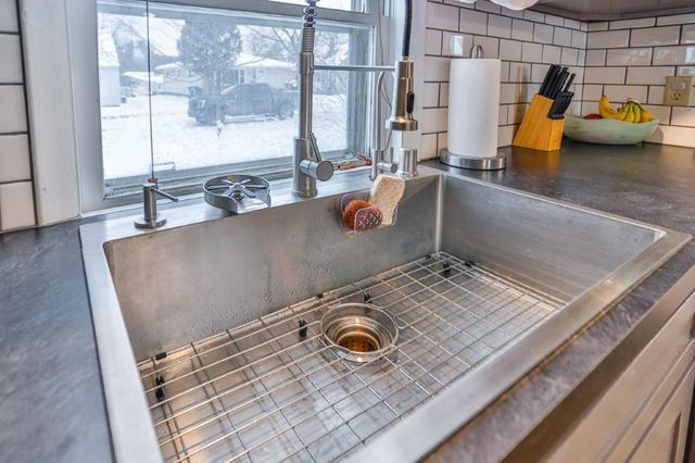 1119 N 9TH AVENUE, Wausau, WI 54401