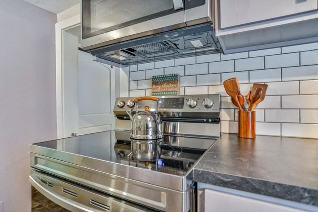 1119 N 9TH AVENUE, Wausau, WI 54401