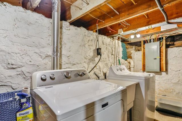 1119 N 9TH AVENUE, Wausau, WI 54401