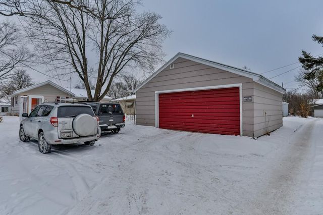 1119 N 9TH AVENUE, Wausau, WI 54401
