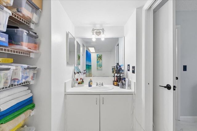 7824 Sonoma Springs Circle 109, Greenacres, FL 33463