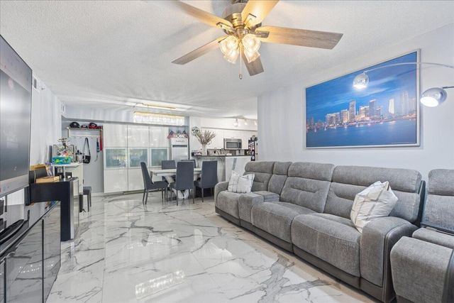 7824 Sonoma Springs Circle 109, Greenacres, FL 33463