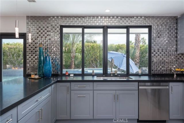 3152 N Starr, Palm Springs, CA 92262
