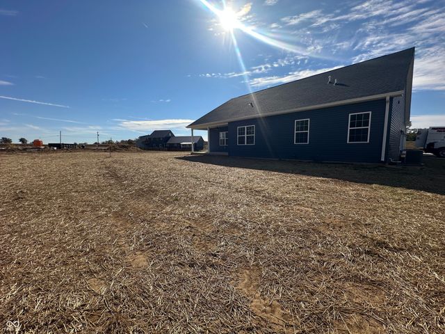 2540 W Grubb Lane, Covington, IN 47932