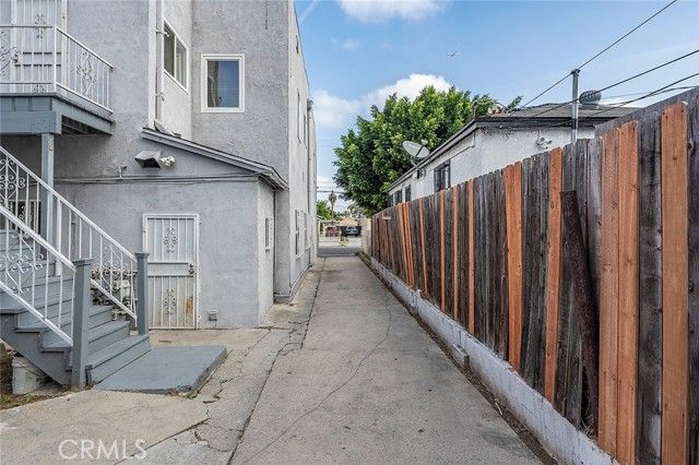 424 W 108th, Los Angeles, CA 90061