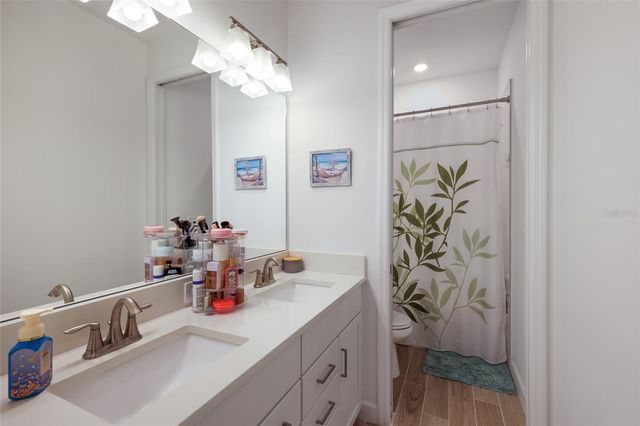 4913 COASTAL DAYS LANE, Lakewood Ranch, FL 34211