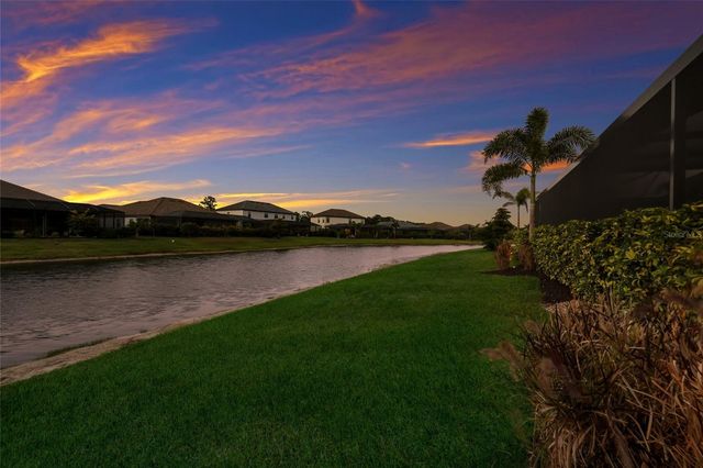 4913 COASTAL DAYS LANE, Lakewood Ranch, FL 34211