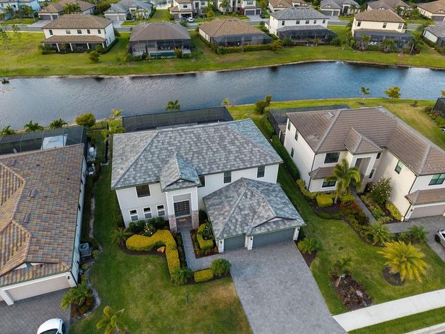 4913 COASTAL DAYS LANE, Lakewood Ranch, FL 34211