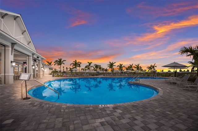 4913 COASTAL DAYS LANE, Lakewood Ranch, FL 34211