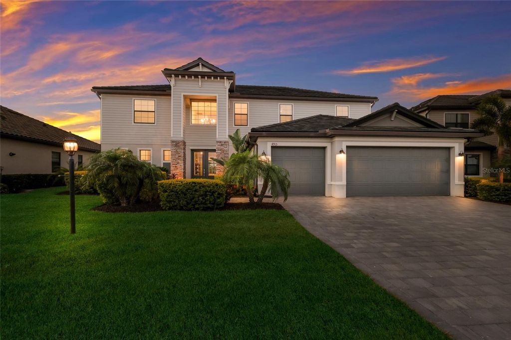 Image 1 of property listing at 4913 COASTAL DAYS LANE, Lakewood Ranch, FL 34211