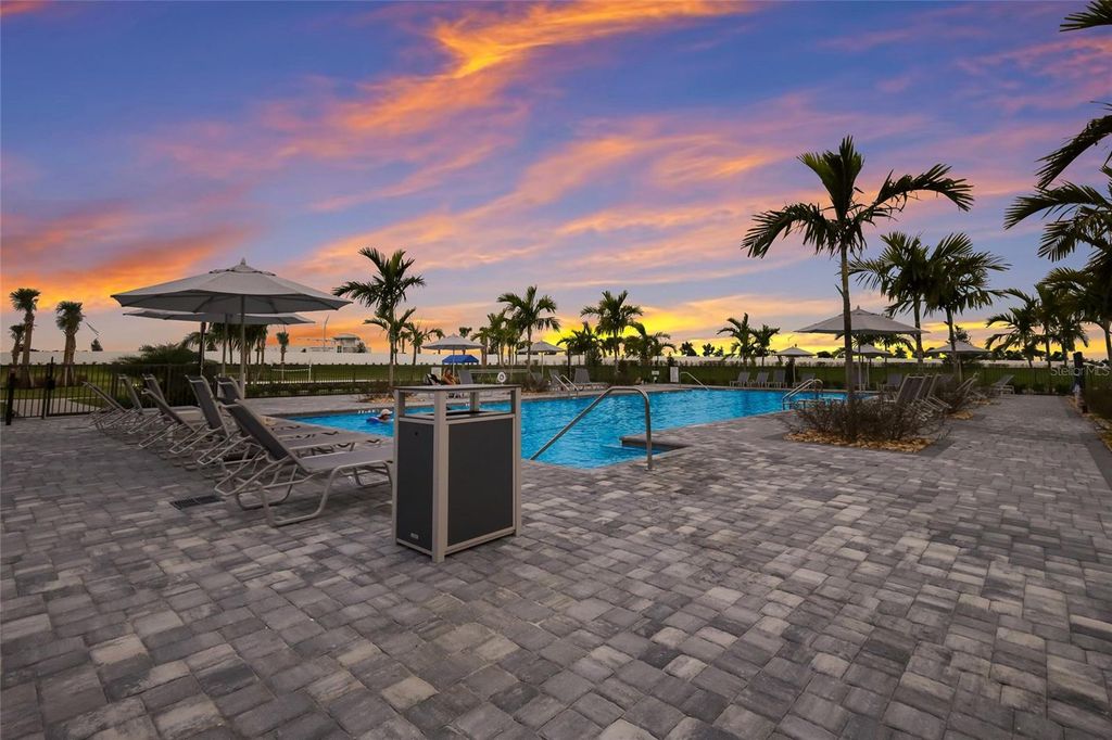 Image 54 of property listing at 4913 COASTAL DAYS LANE, Lakewood Ranch, FL 34211