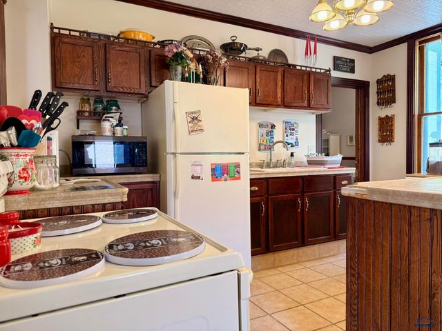 906 MAIN, Deadwood, SD 57732