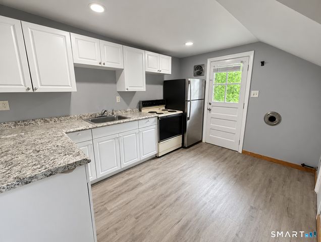 1268-2 Old Colony Road, Wallingford, CT 06492