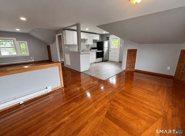 1268-2 Old Colony Road, Wallingford, CT 06492