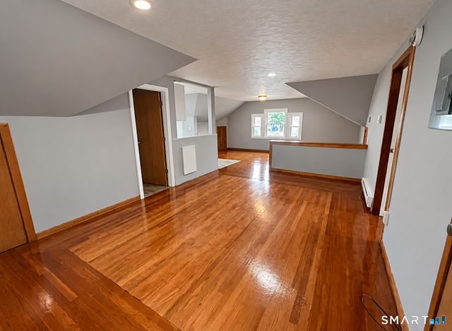 1268-2 Old Colony Road, Wallingford, CT 06492