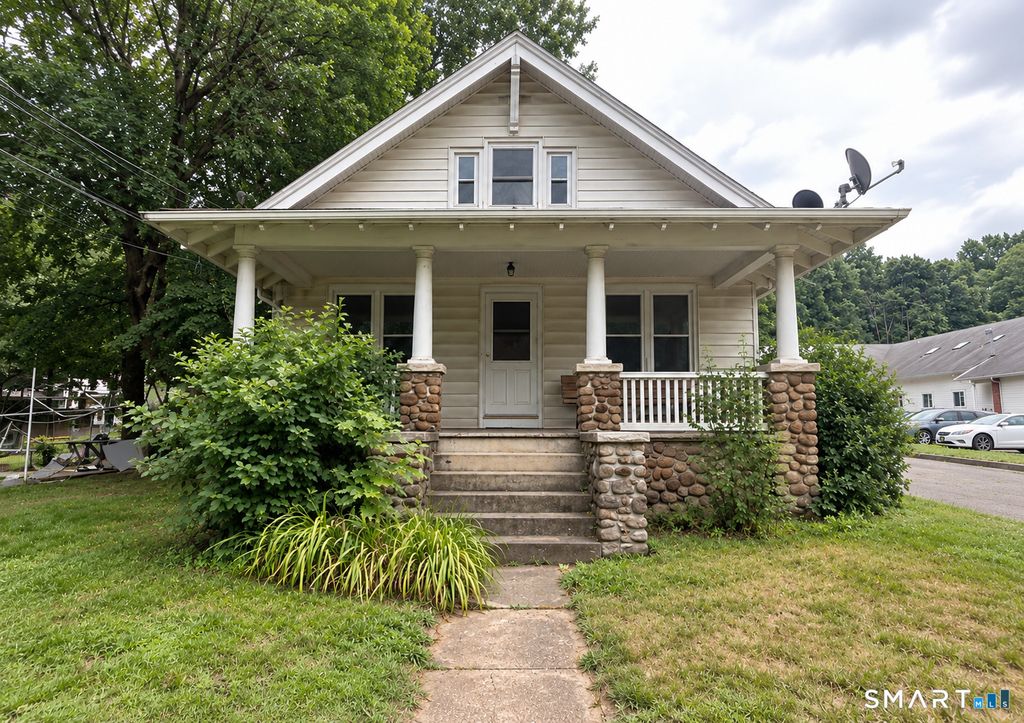 1268-2 Old Colony Road, Wallingford, CT 06492