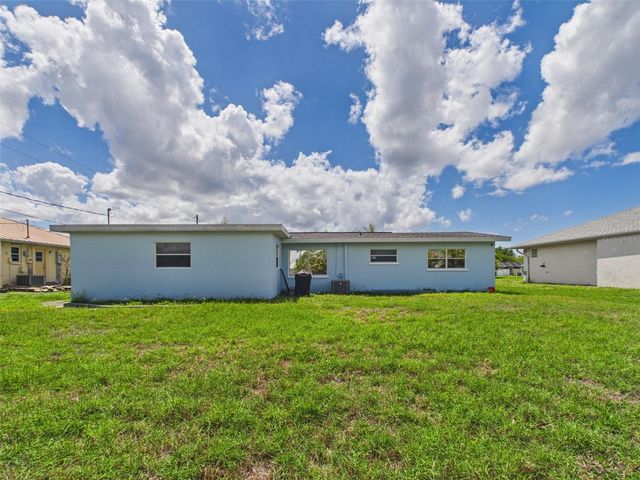 420 GREENWICH AVENUE NW, Port Charlotte, FL 33952