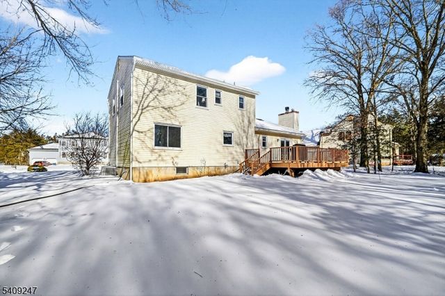 141 Terhune Ln, Hillsborough Twp., NJ 08844