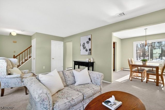 141 Terhune Ln, Hillsborough Twp., NJ 08844