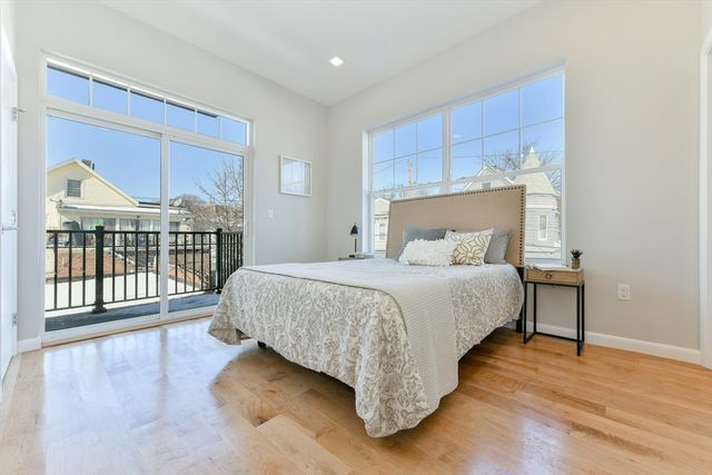 87 Parker St 402, Chelsea, MA 02150