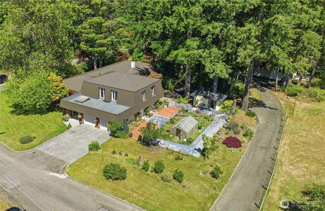 3050 SE Mullenix Road, Port Orchard, WA 98367