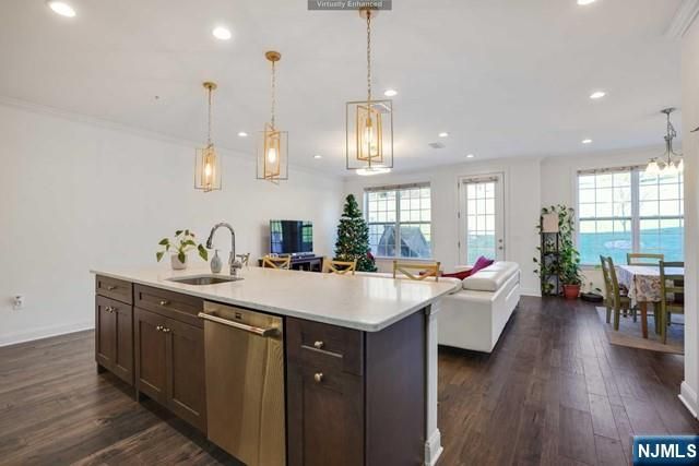 88 Aspen Drive, Cedar Grove, NJ 07009