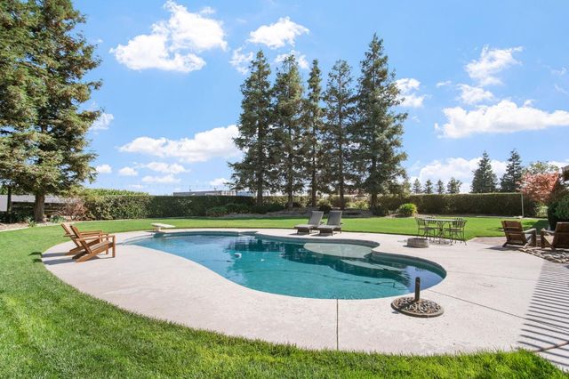 631 E Barnhart Rd, Turlock, CA 95382