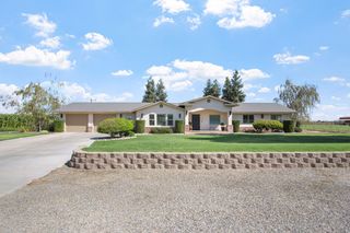 631 E Barnhart Rd, Turlock, CA 95382