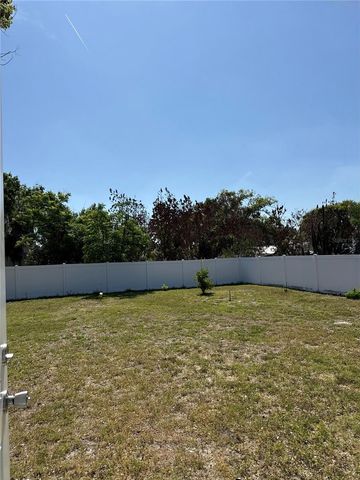 313 OAK STREET, Auburndale, FL 33823
