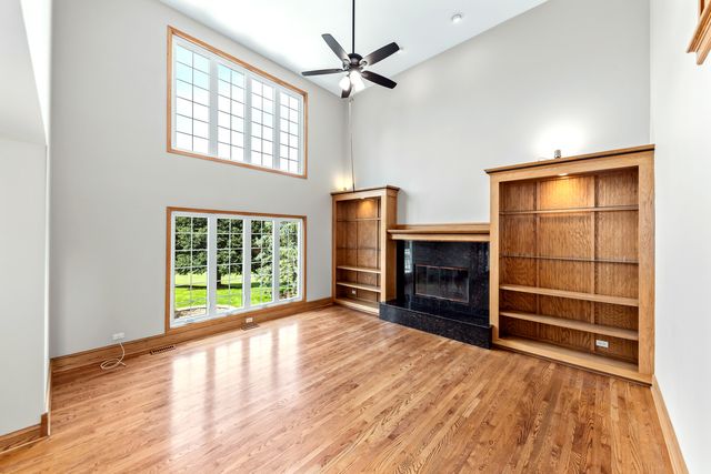 1344 Cantigny Court, Naperville, IL 60565