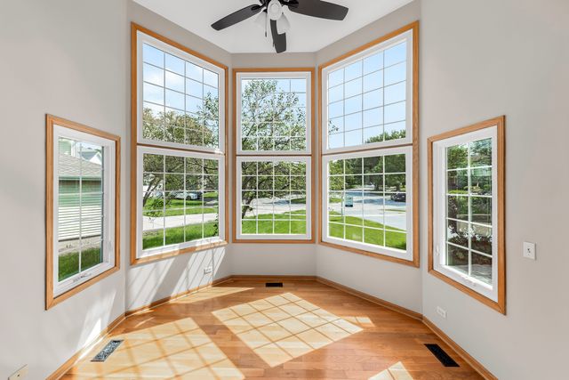 1344 Cantigny Court, Naperville, IL 60565
