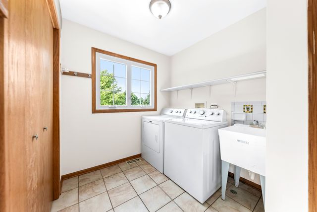 1344 Cantigny Court, Naperville, IL 60565