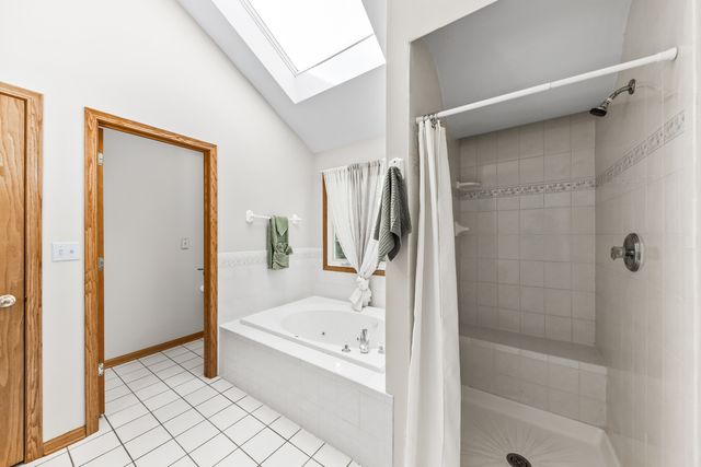 1344 Cantigny Court, Naperville, IL 60565