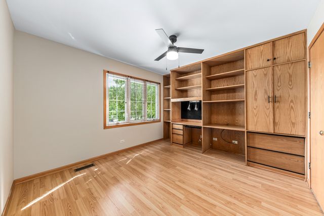 1344 Cantigny Court, Naperville, IL 60565