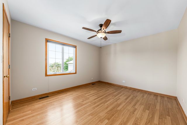 1344 Cantigny Court, Naperville, IL 60565
