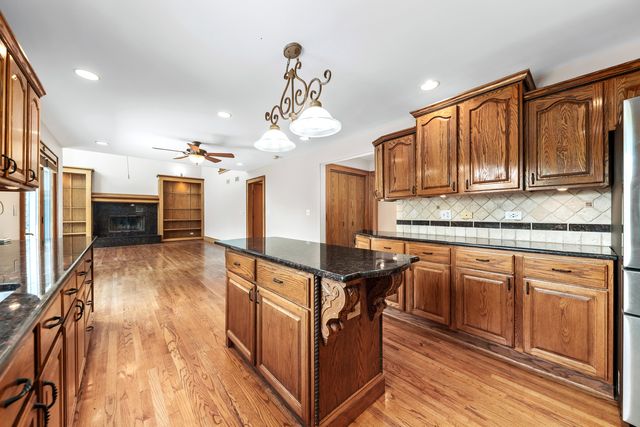 1344 Cantigny Court, Naperville, IL 60565