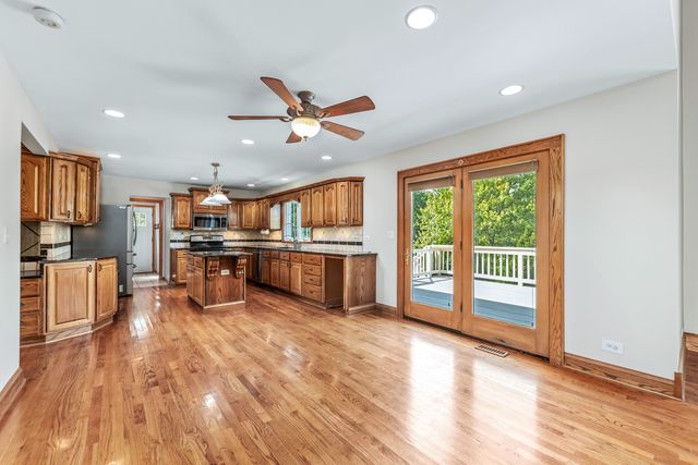 1344 Cantigny Court, Naperville, IL 60565